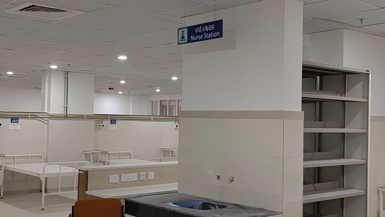 Nurse station & ward commissioning — electrical & MEP handover